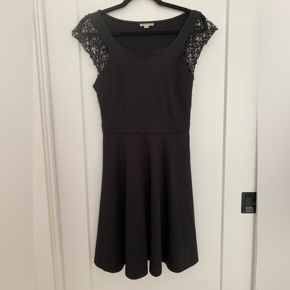 Black Dress with Lace Sleeves - Picture 1 of 2